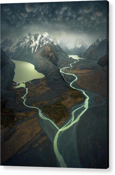 files/the-white-storm-max-rive.jpg