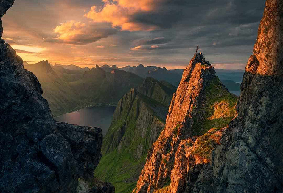 SENJA MIDNIGHT SUN