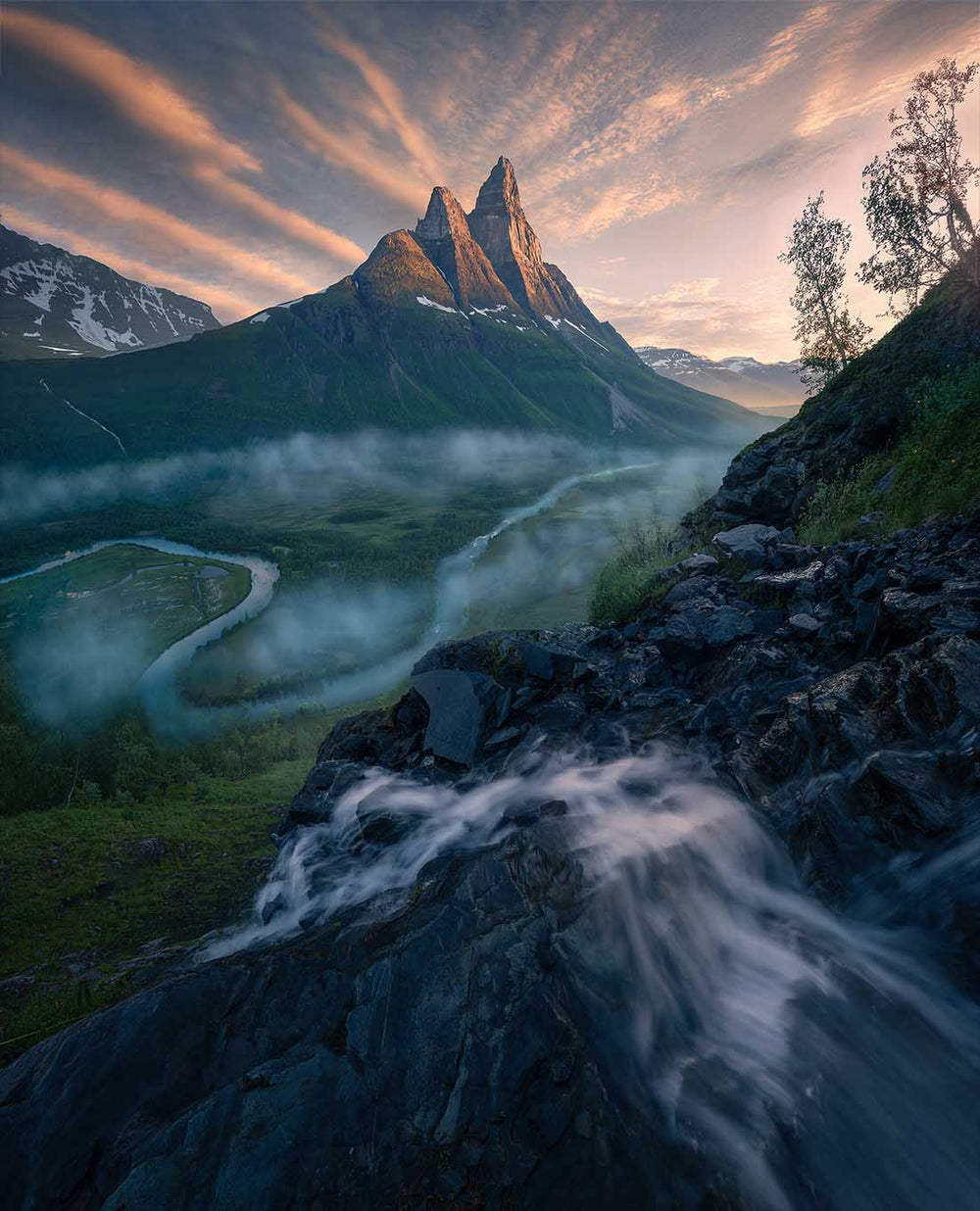 Ottertinden-waterfall-tromso-northern-norway