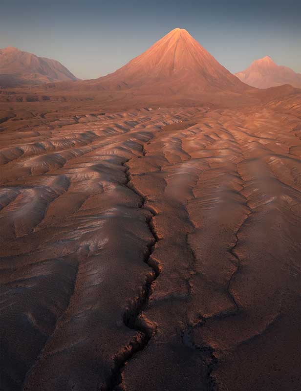 atacama-desert-volacano-leading-lines-sunrise