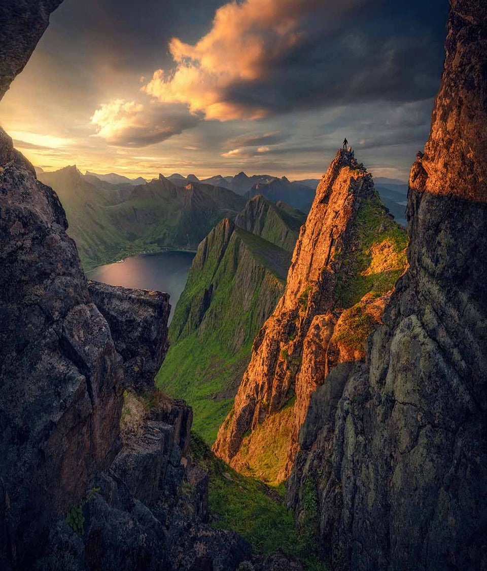 Senja husfjellet midnight sun