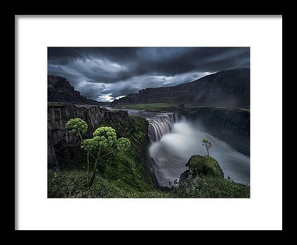 Jökulságljúfur Canyon - Framed Print